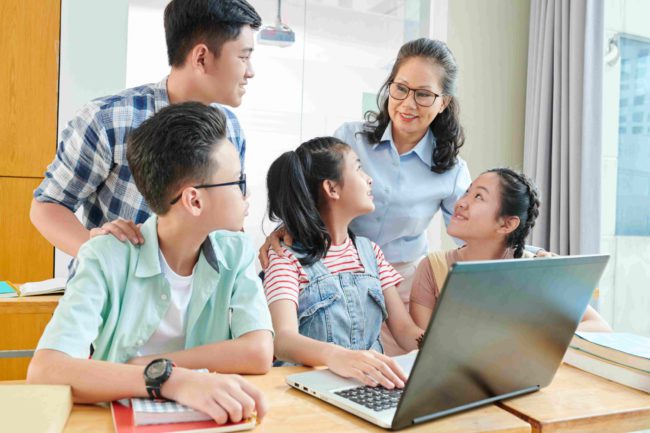 8 Mistakes to Avoid While Teaching Your Kids Coding 8-mistakes-to-avoid-while-teaching-your-kids-coding