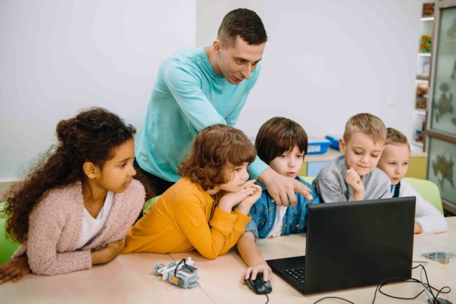 8-Reason Why Kids and Teens Should Learn Coding 8-reason-why-kids-and-teens-should-learn-coding